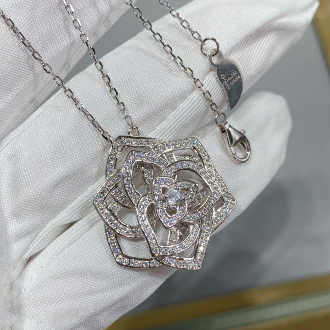 PIAGET ROSE PEDANT SILVER DIAMOND NECKALCE
